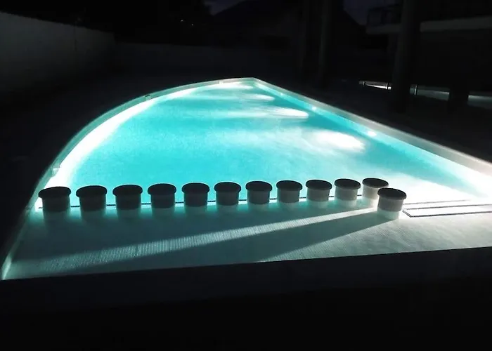 Apartamento Con Piscina